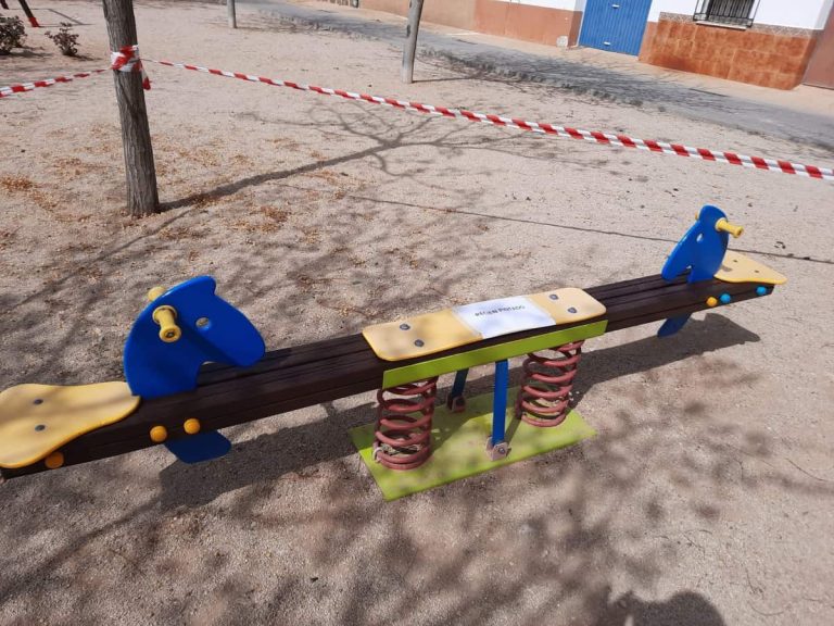 Concejalía de Urbanismo de Quintanar de la Orden trabaja en el arreglo de los parques infantiles