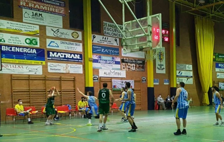 El equipo senior de baloncesto Criptana pierde la invatibilidad ante el Globalcaja Quintanar