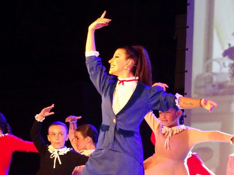 La Escuela de Danza María Mota sumerge a Quintanar en la magia de los musicales La Escuela de Danza María Mota sumerge a Quintanar en la magia de los musicales