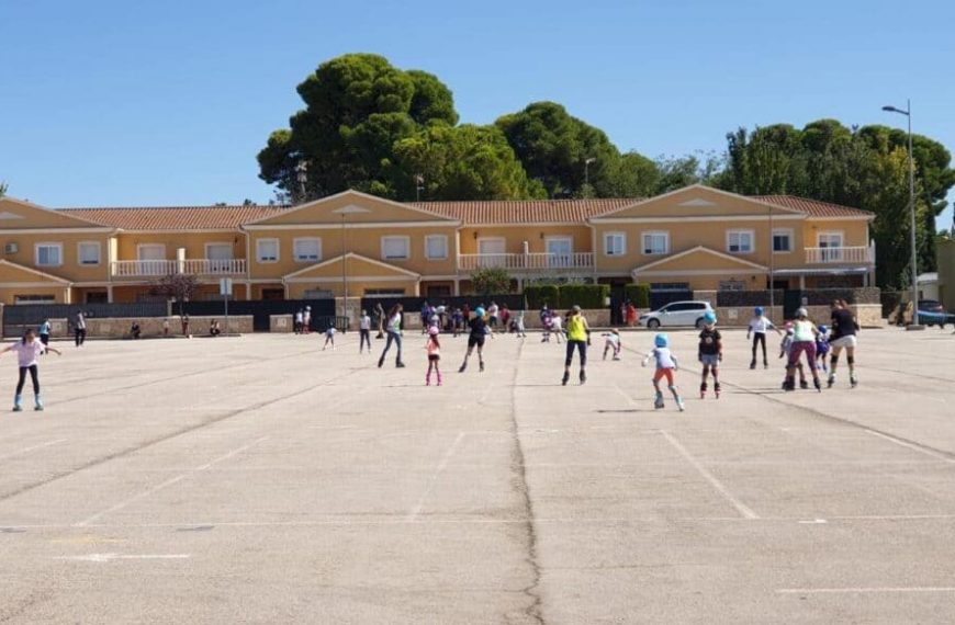 Tenis y patinaje, actividades deportivas centrales en Quintanar el fin de semana