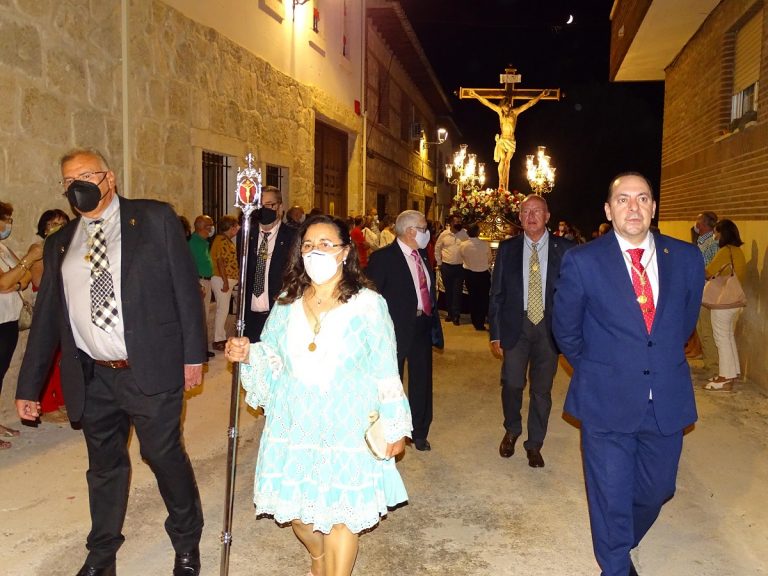 El Cristo de Gracia bendice a Quintanar durante la celebración de su festividad El Cristo de Gracia bendice a Quintanar durante la celebración de su festividad