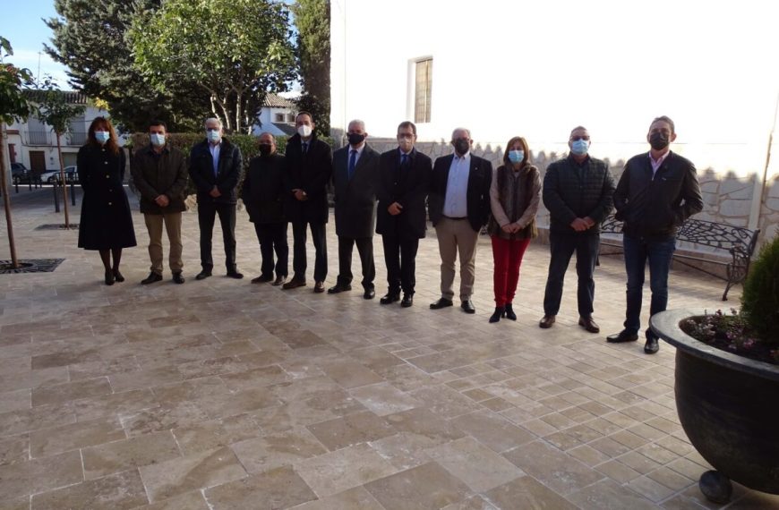 Quintanar recepciona obras de las calles Virgen y La Piedad después de su remodelación