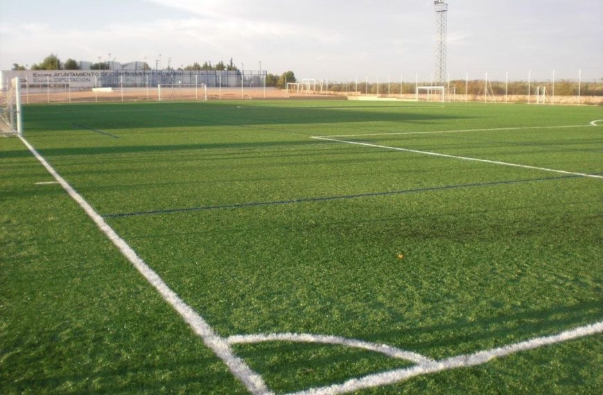 Sale a licitación la instalación del campo de césped artificial del Polideportivo Fred Galiana