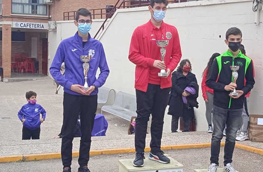 El Club de Ajedrez Dama Blanca obtiene buenos resultados en el Campeonato Provincial Absoluto