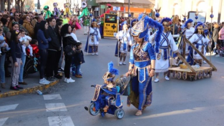 El Concurso Regional de Carrozas y Comparsas del Carnaval de Manzanares vuelve el próximo lunes y desfilarán más de 700 personas El Concurso Regional de Carrozas y Comparsas del Carnaval de Manzanares vuelve el próximo lunes y desfilarán más de 700 personas