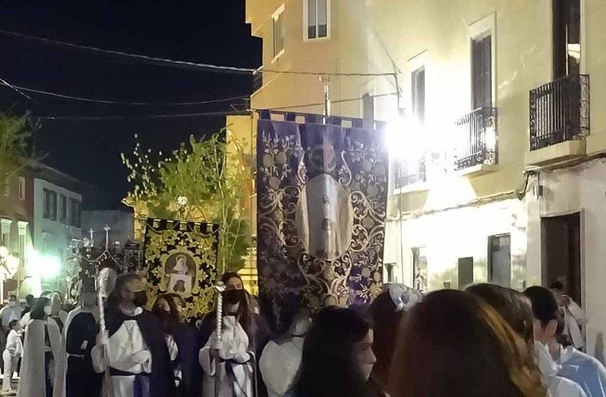 Las Cofradías de Quintanar de la Orden celebran la Resurrección con la Vigilia y la Procesión del Encuentro