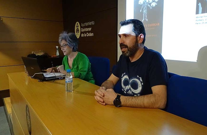 Manoli Justo ofrece una conferencia sobre el pensador y filósofo Michel Foucault y sus estudios