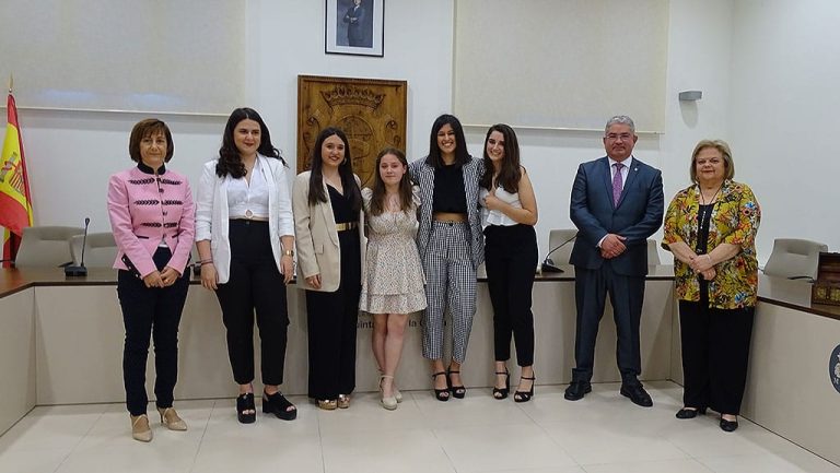 Quintanar de la Orden presenta a la Corte de Honor para la Feria y Fiestas 2022 Quintanar de la Orden presenta a la Corte de Honor para la Feria y Fiestas 2022