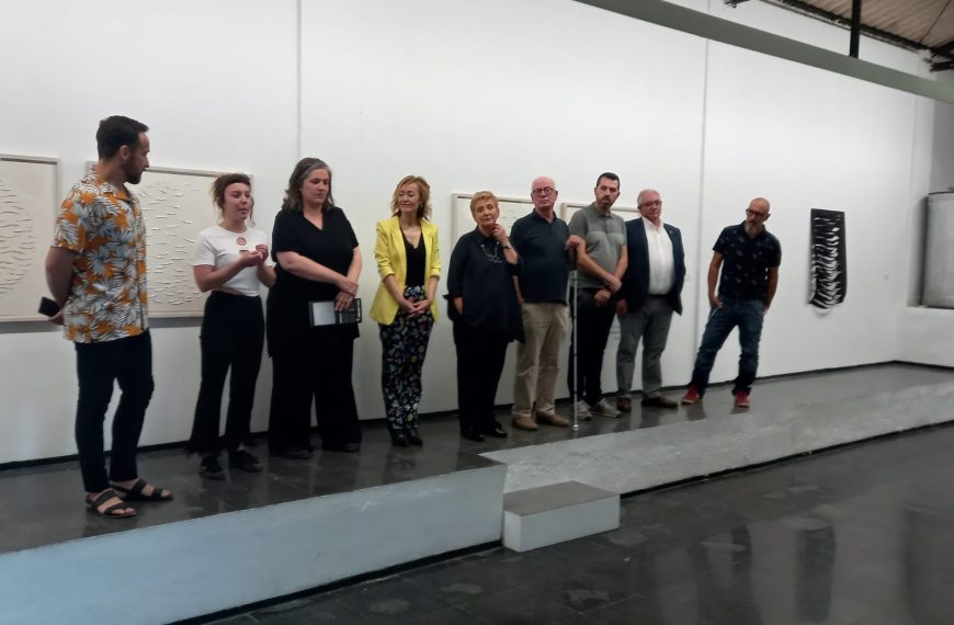 El Dorado abre sus puertas para acoger una exposición de Victoria Santesmases  y el Ciclo de Serigrafía de la Escuela de Arte Cruz Novillo