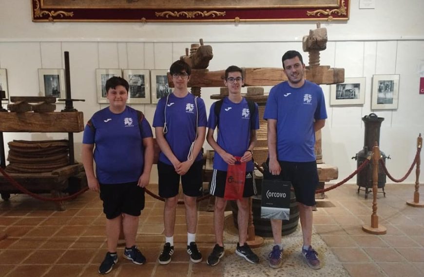 El Club Dama Blanca participa en el Campeonato Regional de equipos absoluto