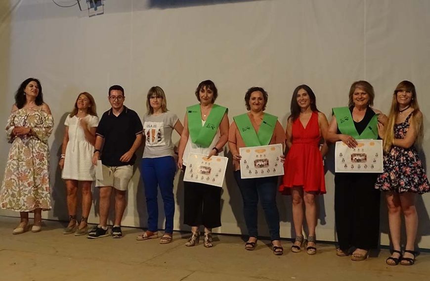 El CEPA Luis Vives clausura el curso con la entrega de titulaciones y diplomas