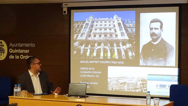 Adolfo de Mingo ofrece la tercera de las conferencias entorno a la figura de Agustín Ortiz de Villajos Adolfo de Mingo ofrece la tercera de las conferencias entorno a la figura de Agustín Ortiz de Villajos